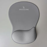 Tapis de souris ergonomique Ergozone gris vu de dessus, repose-poignet en mousse